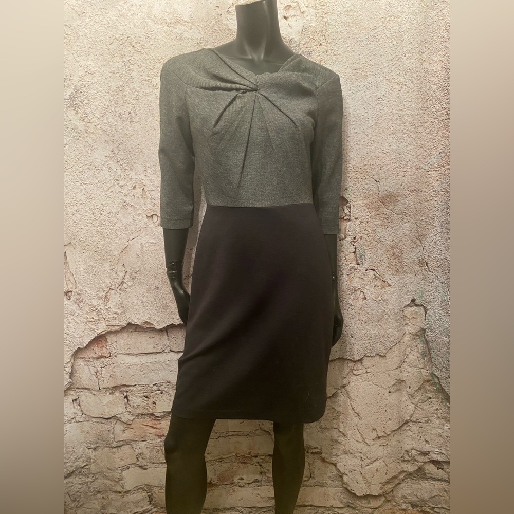 Just Taylor Black & Grey 3/4 Sleeve Stretch Dress